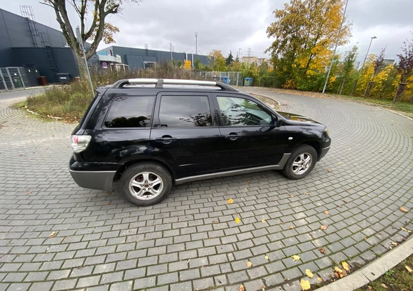 Mitsubishi Outlander cena 5900 przebieg: 360000, rok produkcji 2003 z Szczecin małe 466